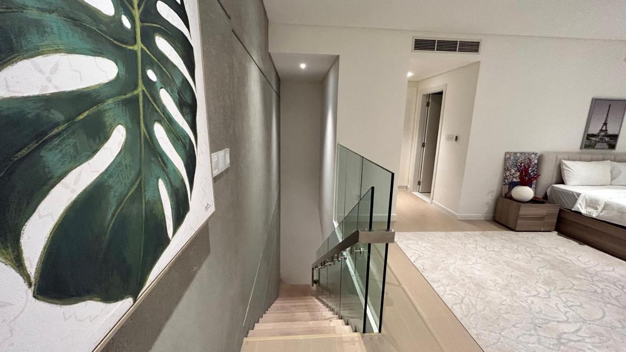 Apartment 1-bed Loft With Pool View